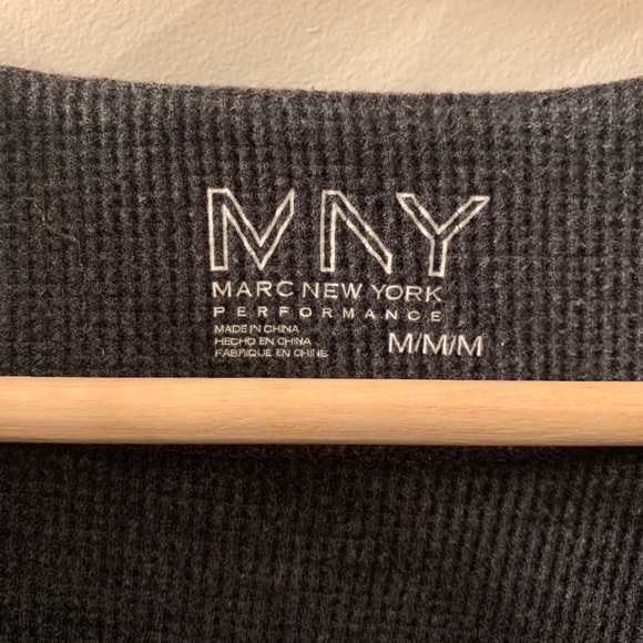 Cute fall/winter Women Top - Picture 2 of 3